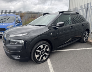 2015 Citroen C4 Cactus 1.6 Hdi Flair in Black — image 2