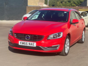 2016 Volvo V60 2.0 D3 Se Lux Nav Euro 6 (s/s) 5dr in Red — image 3