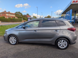 2018 Kia Carens 1.7 Crdi 2 7 Seats in Silver — image 5