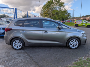 2018 Kia Carens 1.7 Crdi 2 7 Seats in Silver — image 6