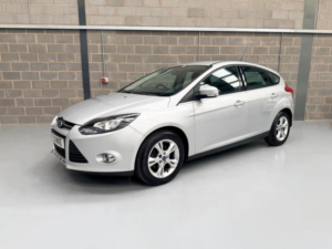 2012 Ford Focus 1.6 Zetec Euro 5 5dr in Silver — image 3