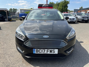 2017 Ford Focus 1.0t Ecoboost Titanium Euro 6 (s/s) 5dr in Black — image 2