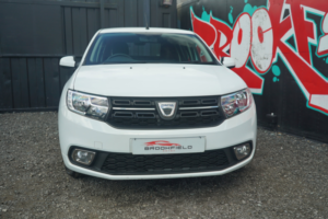 2018 Dacia Sandero 0.9 Tce Laureate Hatchback 5dr Petrol Manual Euro 6 (s/s) (90 Ps) in White — image 4