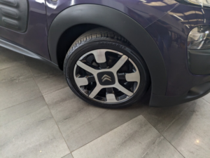 2017 Citroen C4 Cactus 1.2 Puretech Flair Hatchback 5dr Petrol Manual Euro 6 (euro 6) (82 Ps) in Purple — image 2