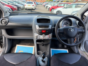 2011 Toyota Aygo 1.0 Vvt-I Ice Multimode Euro 5 5dr in Silver — image 2