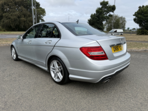 2011 Mercedes-Benz C Class 2.1 C220 Cdi Blueefficiency Sport Edition 125 in Silver — image 5