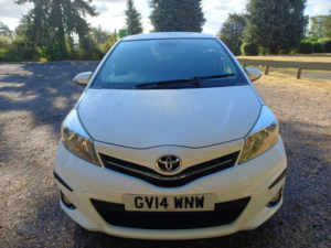 2014 Toyota Yaris 1.4 D-4d Icon Plus in White — image 2
