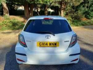 2014 Toyota Yaris 1.4 D-4d Icon Plus in White — image 4