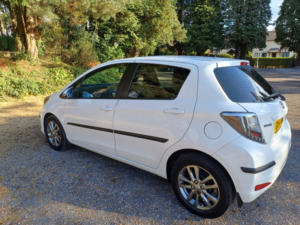 2014 Toyota Yaris 1.4 D-4d Icon Plus in White — image 5