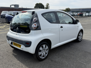 2014 Citroen C1 1.0 I Vt in White — image 3