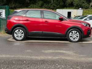 2017 Peugeot 3008 1.6 Bluehdi Active SUV 5dr Diesel Manual Euro 6 (s/s) (120 Ps) in Red — image 4