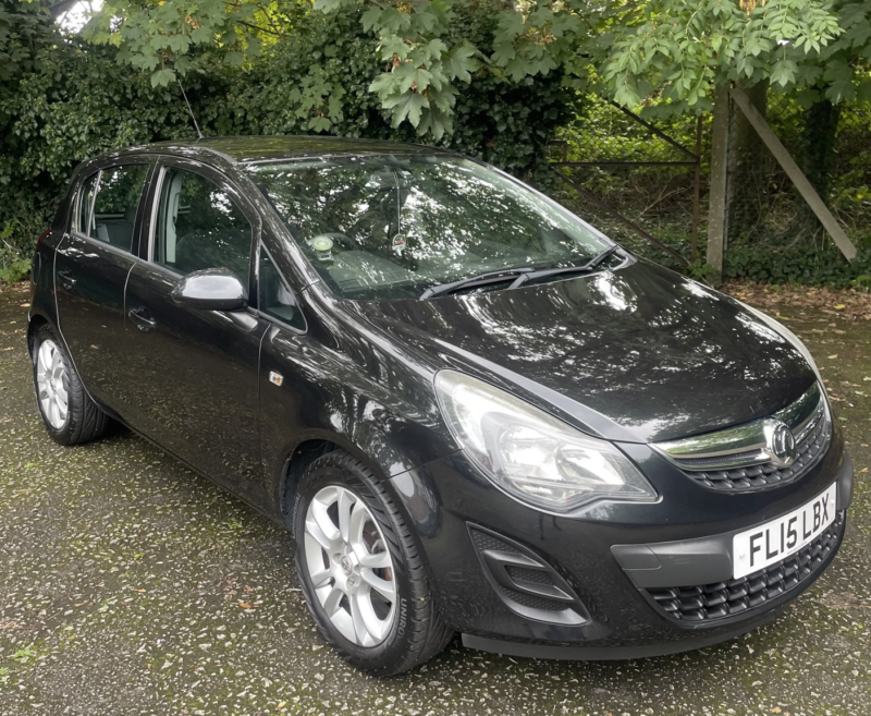 2015 Vauxhall Corsa 1.3 Cdti Ecoflex Design in Black — image 1