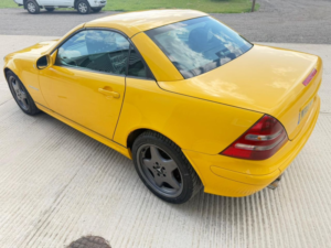 2000 Mercedes-Benz Slk 2.3 Slk230 Kompressor Convertible 2dr Petrol Automatic (235 G/km, 197 Bhp) in Yellow — image 2