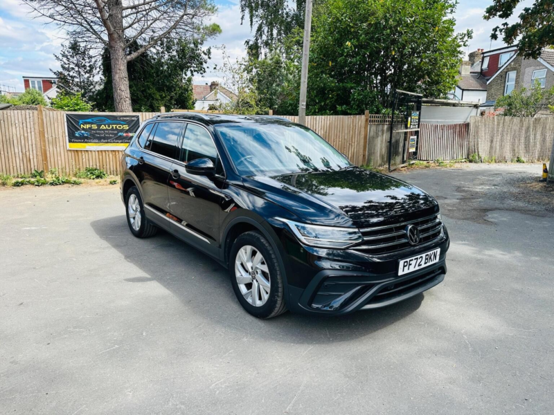 2022 Volkswagen Tiguan Allspace 1.5 Tsi Life DSG Euro 6 (s/s) 5dr in Black — image 1