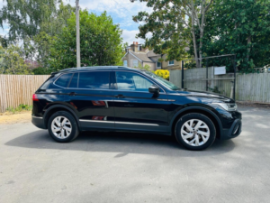 2022 Volkswagen Tiguan Allspace 1.5 Tsi Life DSG Euro 6 (s/s) 5dr in Black — image 6