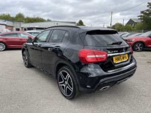 2015 Mercedes-Benz Gla 2.1 Gla200d Amg Line in Black — image 4