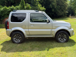 2015 Suzuki Jimny 1.3 Vvt Sz4 Full Suzuki Main Dealer Service History in Silver — image 4