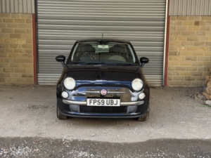 2009 Fiat 500 1.2 500 1.2 Lounge (start Stop) in Black — image 2