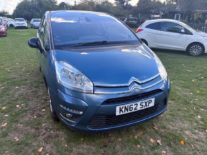 2012 Citroen C4 Picasso 1.6 Hdi Platinum Euro 5 5dr in Blue — image 5
