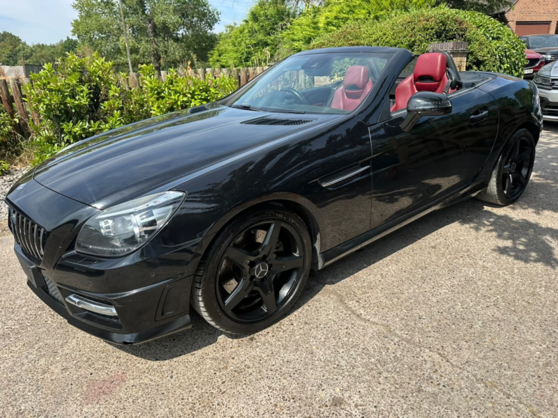 2012 Mercedes-Benz Slk 1.8 Slk250 Blueefficiency Amg Sport in Black — image 1