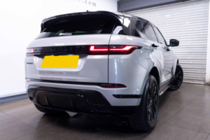 2025 Land Rover Range Rover Evoque 1.5 P270e 12.17kwh Dynamic Se Auto 4WD Euro 6 (s/s) 5dr in Silver — image 6