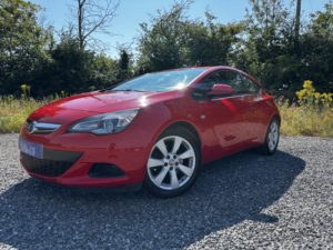 2015 Vauxhall Astra Gtc 1.4 T 16v Sport in Red — image 3