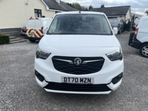 2021 Vauxhall Combo 1.5 Turbo D 2300 Sportive in White — image 4