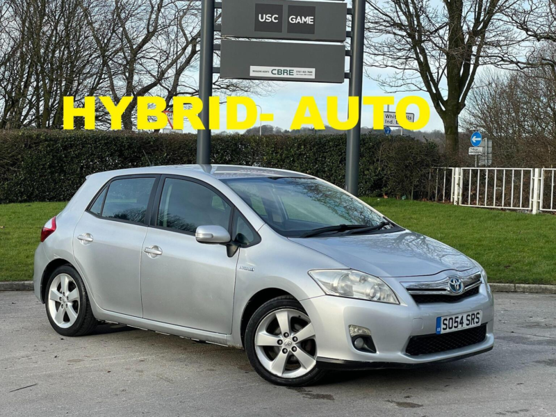 2011 Toyota Auris 1.8 Vvt-H T4 CVT Euro 5 (s/s) 5dr in Silver — image 1