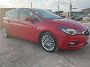 2019 Vauxhall Astra 1.4i Turbo Elite Nav Euro 6 5dr in Red — image 5