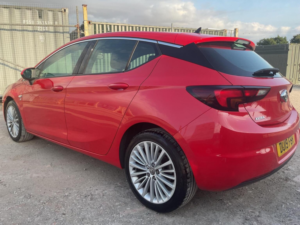 2019 Vauxhall Astra 1.4i Turbo Elite Nav Euro 6 5dr in Red — image 6