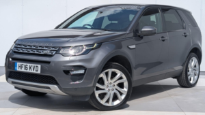 2016 Land Rover Discovery Sport 2.0 Td4 Hse Auto 4WD Euro 6 (s/s) 5dr in Grey — image 3