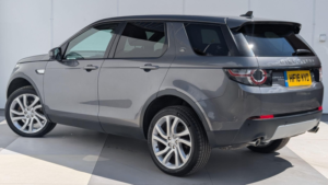 2016 Land Rover Discovery Sport 2.0 Td4 Hse Auto 4WD Euro 6 (s/s) 5dr in Grey — image 4