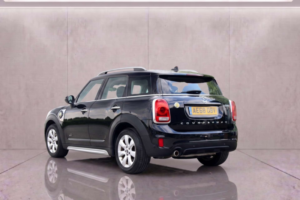 2018 MINI Countryman 1.5 Countryman Cooper S E All4 Auto 4WD 5dr in Black — image 4