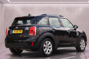 2018 MINI Countryman 1.5 Countryman Cooper S E All4 Auto 4WD 5dr in Black — image 6