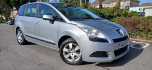 2011 Peugeot 5008