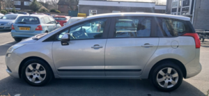 2011 Peugeot 5008 1.6 Hdi Sr in Silver — image 5