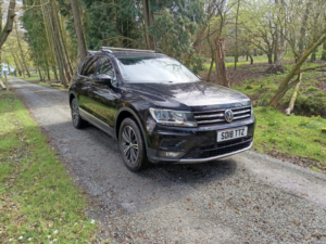 2018 Volkswagen Tiguan Allspace 1.4 Tsi Se Nav in Black — image 2