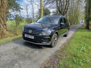 2018 Volkswagen Tiguan Allspace 1.4 Tsi Se Nav in Black — image 4