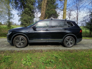 2018 Volkswagen Tiguan Allspace 1.4 Tsi Se Nav in Black — image 5