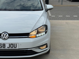 2018 Volkswagen Golf 1.6 Tdi Se Euro 6 (s/s) 5dr in White — image 5