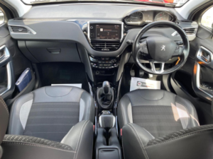 2018 Peugeot 2008 1.2 Puretech Allure Euro 6 (s/s) 5dr in Black — image 4