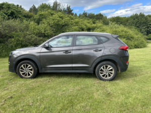 2016 Hyundai Tucson 1.7 Tucson Se Nav 1.7 D 116ps Bd +fss in Grey — image 5