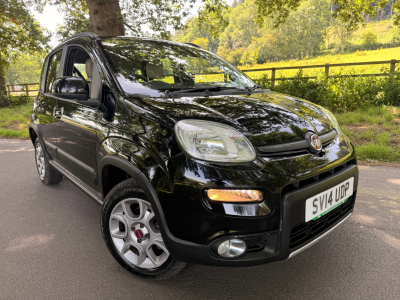 2014 Fiat Panda 1.3 Multijet 4x4 Hatchback 5dr Diesel Manual Euro 5 (s/s) (75 Bhp) in Black — image 1