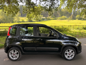 2014 Fiat Panda 1.3 Multijet 4x4 Hatchback 5dr Diesel Manual Euro 5 (s/s) (75 Bhp) in Black — image 2