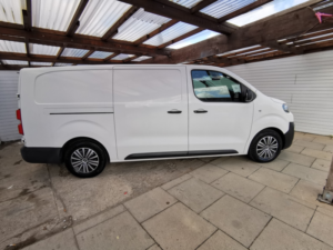 2021 Peugeot E-Expert E 1000 75kwh Professional Long Lwb in White — image 4
