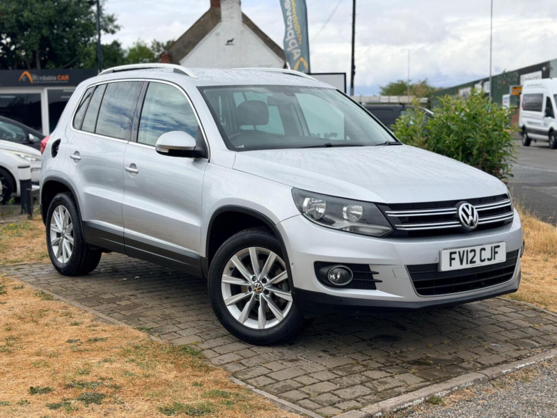 2012 Volkswagen Tiguan 2.0 Tdi Se 4WD Euro 5 5dr in Silver — image 1