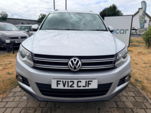 2012 Volkswagen Tiguan 2.0 Tdi Se 4WD Euro 5 5dr in Silver — image 2