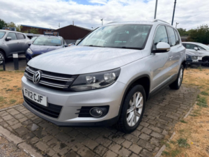 2012 Volkswagen Tiguan 2.0 Tdi Se 4WD Euro 5 5dr in Silver — image 3