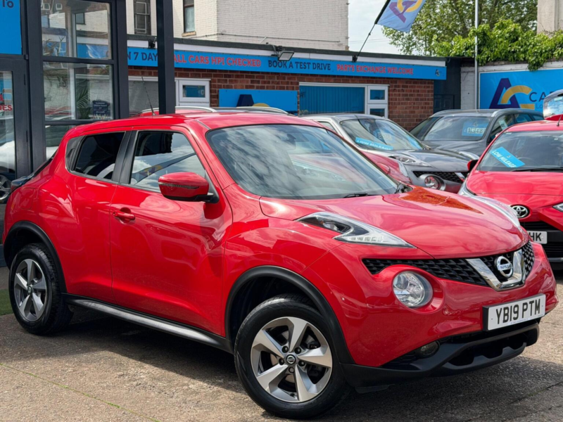 2019 Nissan Juke 1.6 Acenta Xtron Euro 6 5dr in Red — image 1