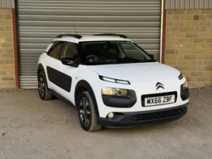 2016 Citroen C4 Cactus 1.6 Bluehdi Flair in White — image 3
